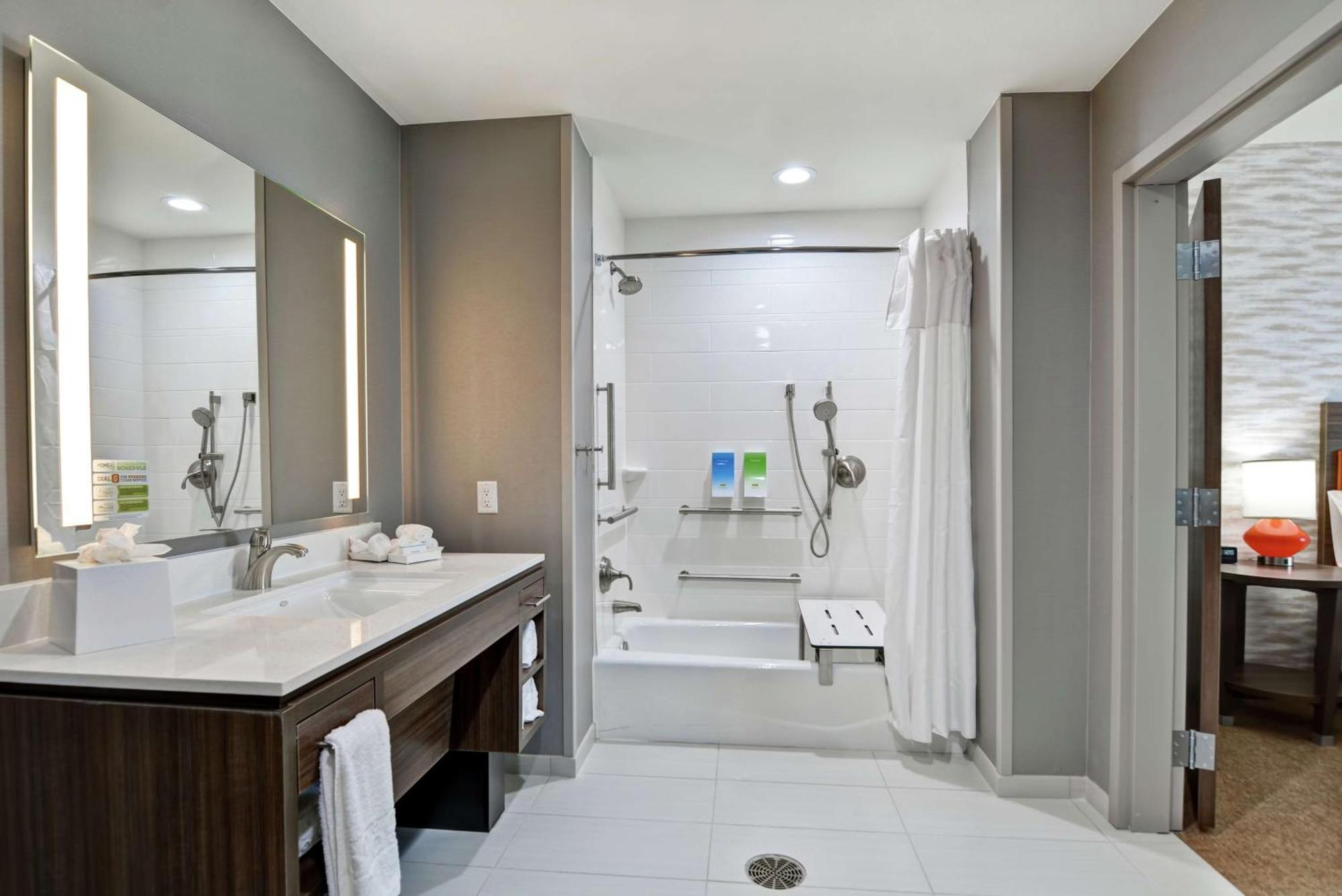Home2 Suites By Hilton Bedford Dfw West Buitenkant foto